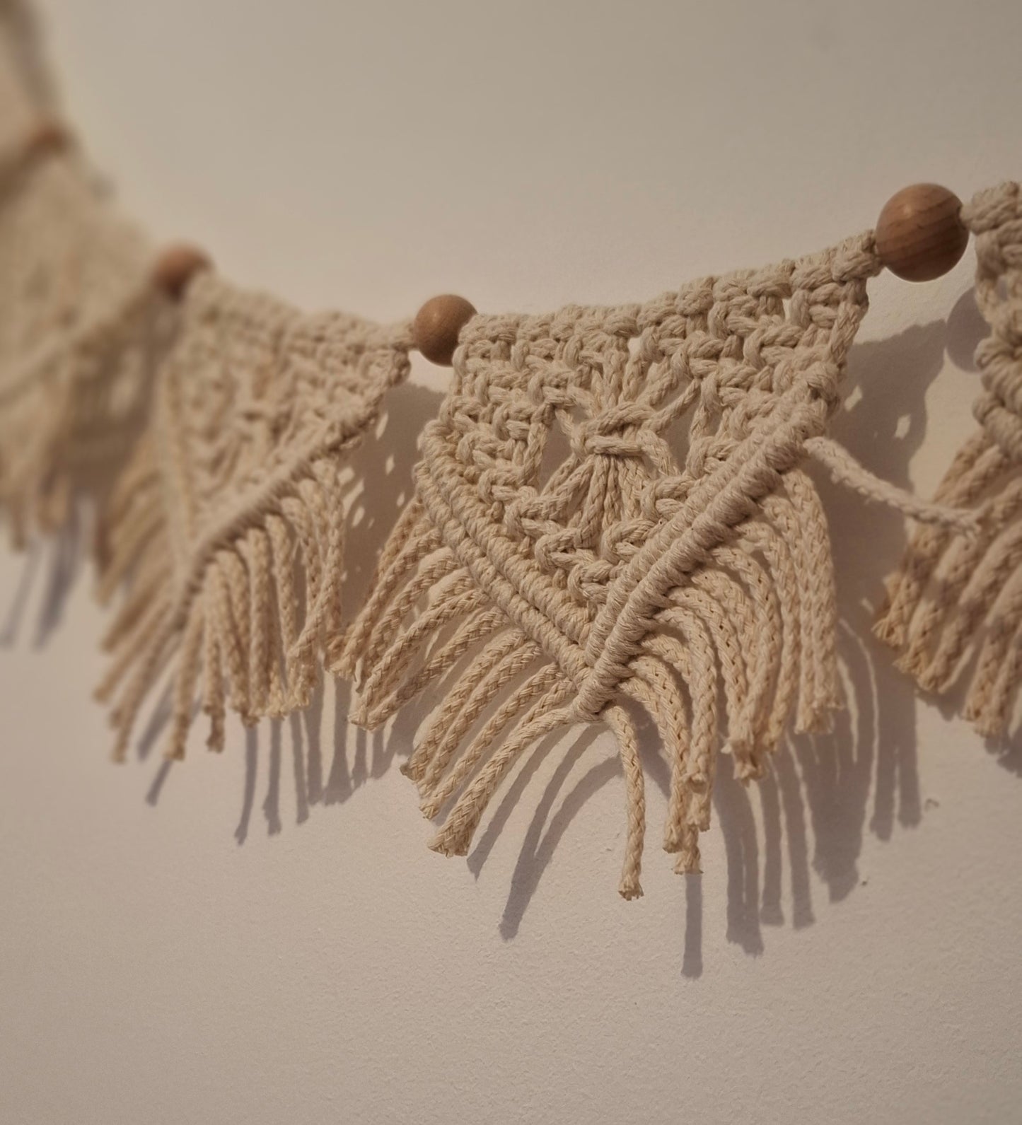 Makramee-Wimpelkette (von Knotenliebe by Sina Milde)