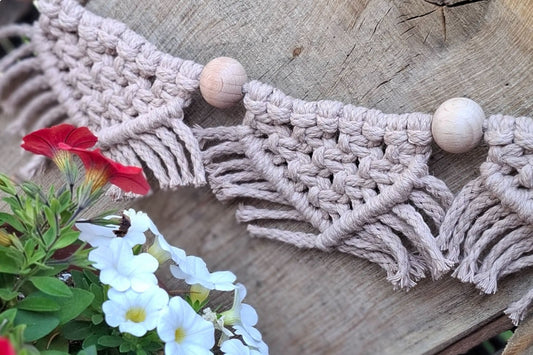 Mini-Makramee-Wimpel für Wimpelkette - personalisierbar (von Knotenliebe by Sina Milde)