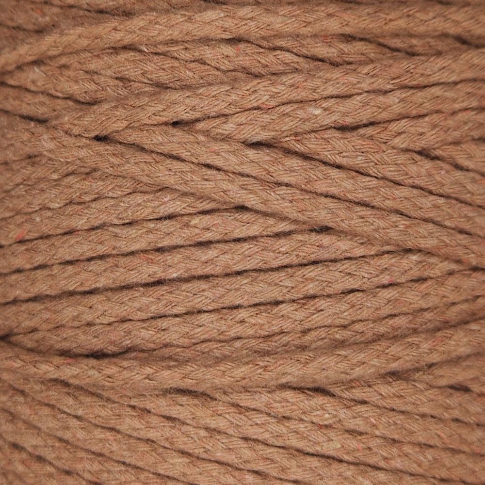 Mini-Makramee-Wimpel für Wimpelkette - personalisierbar (von Knotenliebe by Sina Milde)