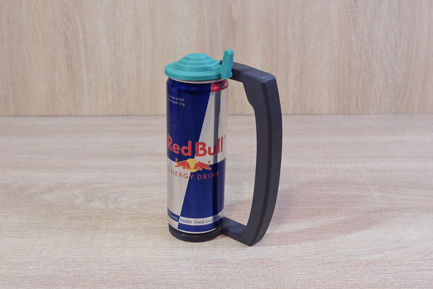 Bierkrughalter mit Klappdeckel für Getränkedosen