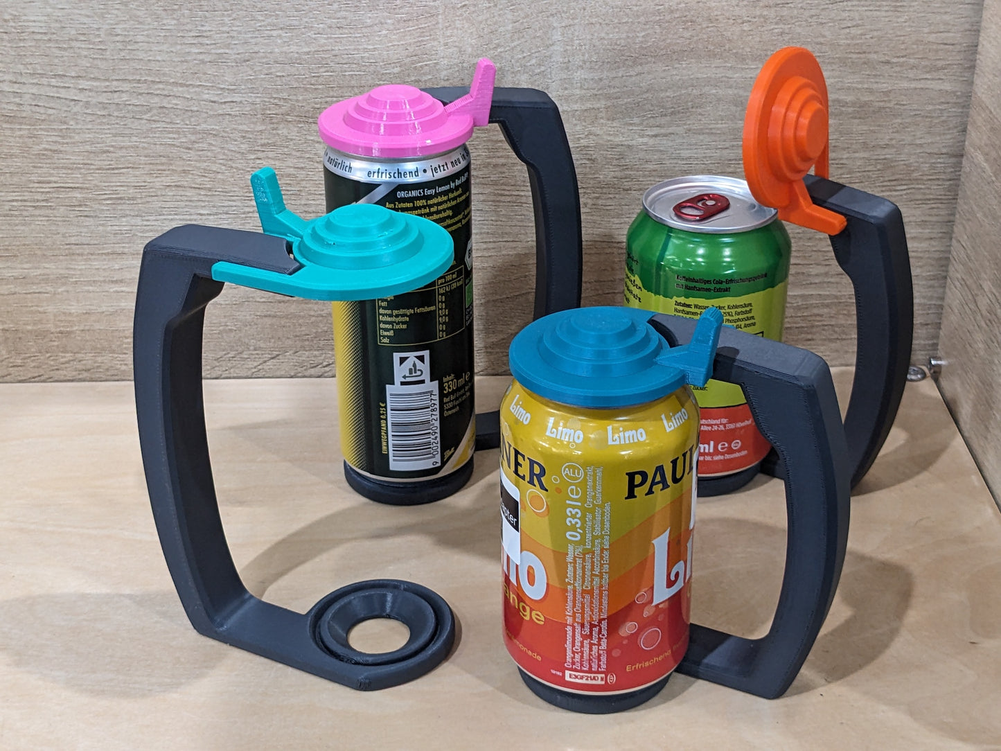 Bierkrughalter mit Klappdeckel für Getränkedosen