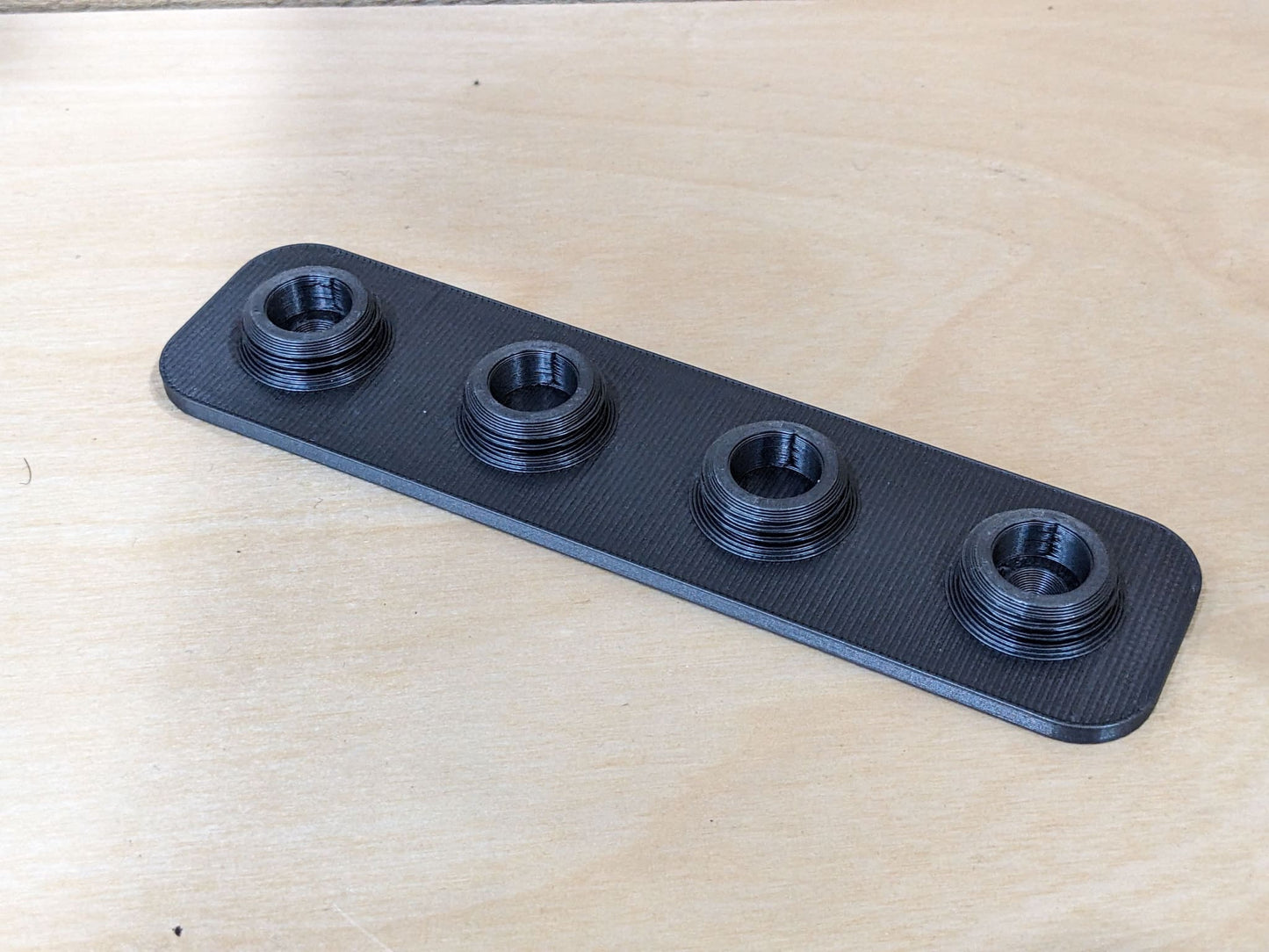 Gas-Fülladapter Halter (für Europaflaschen-Füllset)