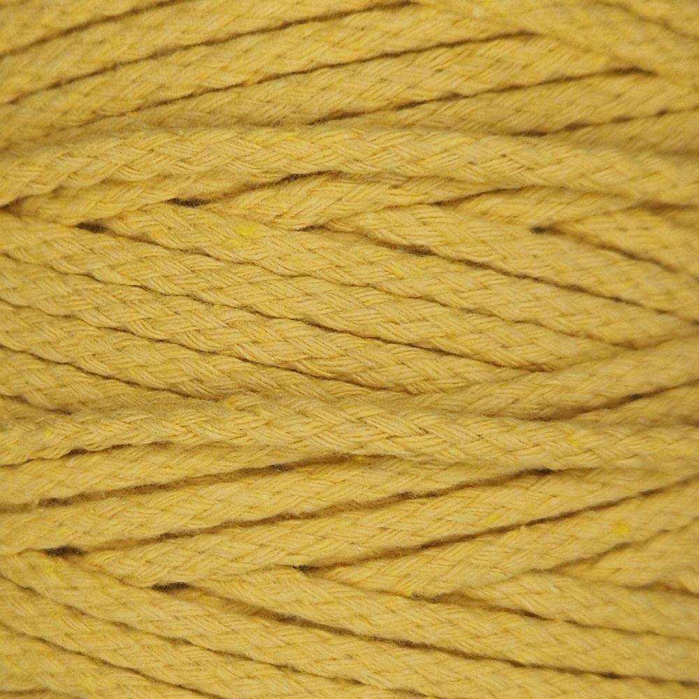 Mini-Makramee-Wimpel für Wimpelkette - personalisierbar (von Knotenliebe by Sina Milde)