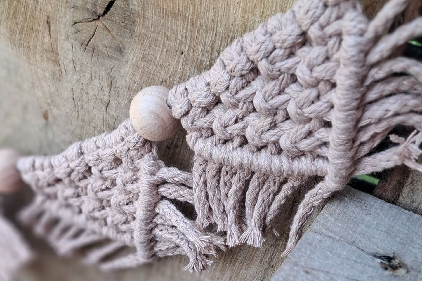 Mini-Makramee-Wimpel für Wimpelkette - personalisierbar (von Knotenliebe by Sina Milde)